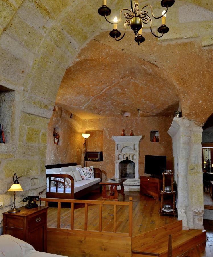 Esbelli Evi Cave Houses 어굽 외부 사진