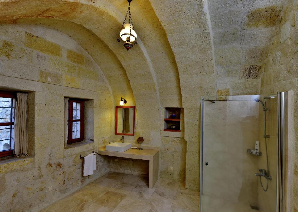Esbelli Evi Cave Houses 어굽 외부 사진