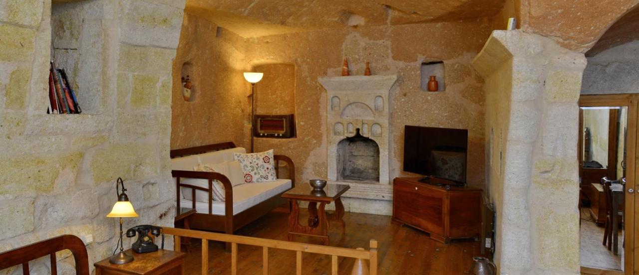Esbelli Evi Cave Houses 어굽 외부 사진