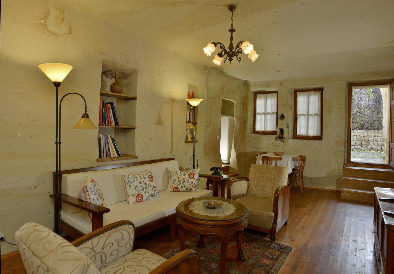 Esbelli Evi Cave Houses 어굽 외부 사진