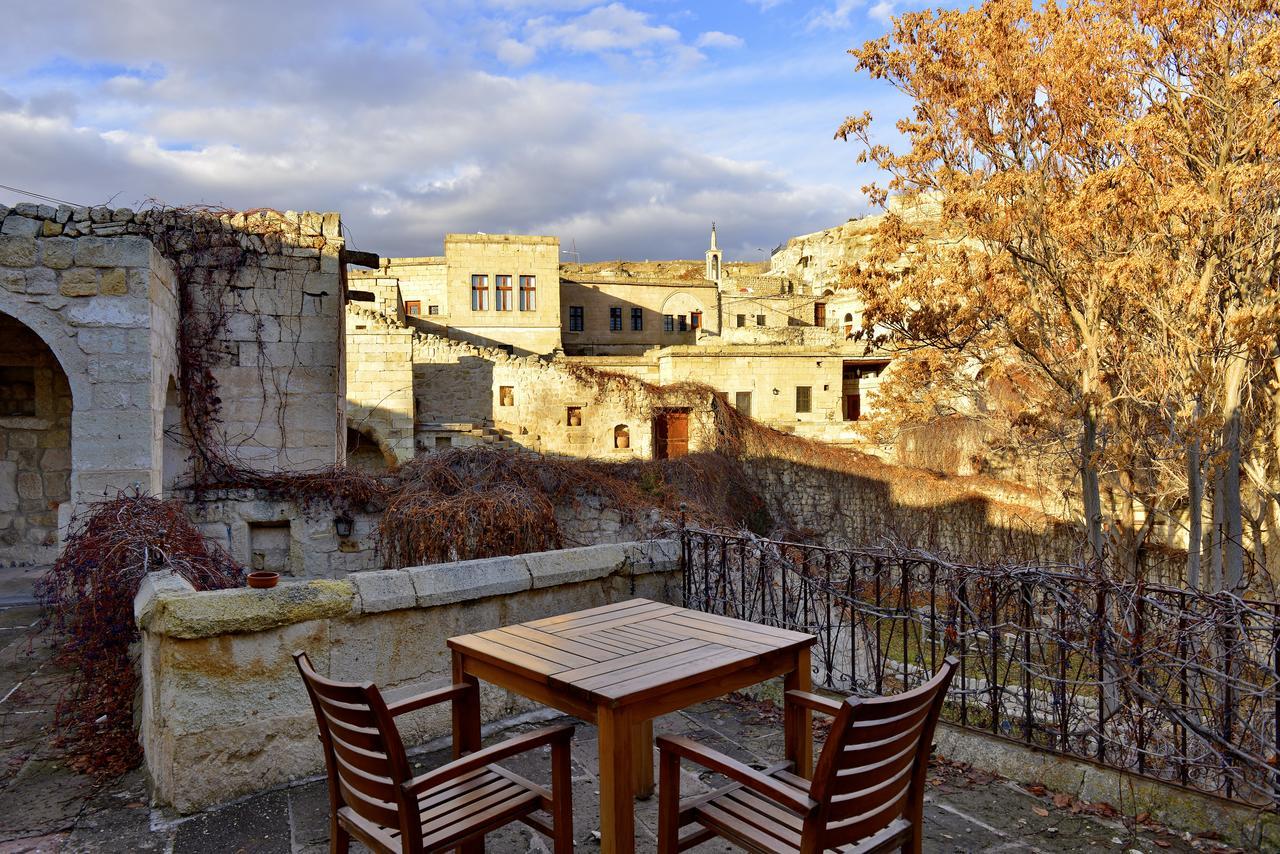Esbelli Evi Cave Houses 어굽 외부 사진