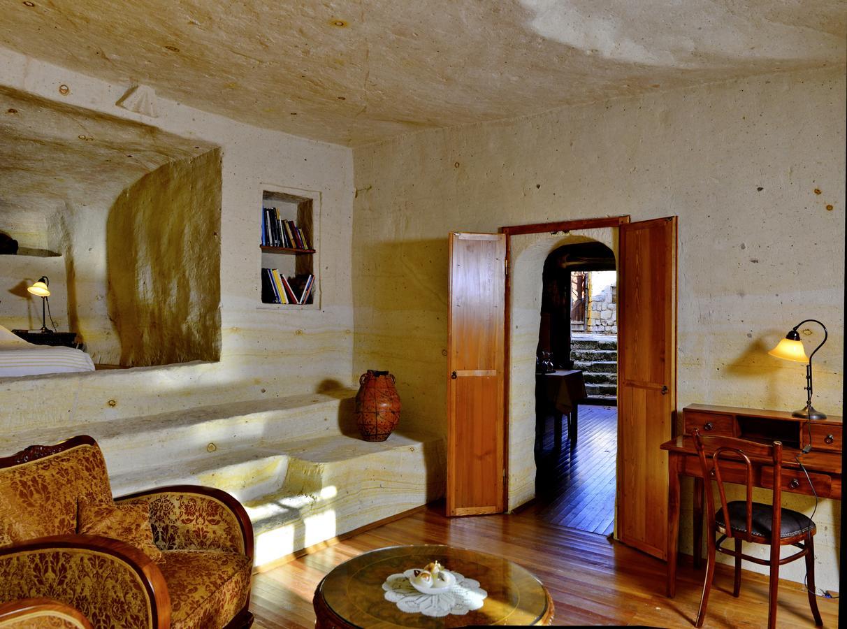 Esbelli Evi Cave Houses 어굽 외부 사진